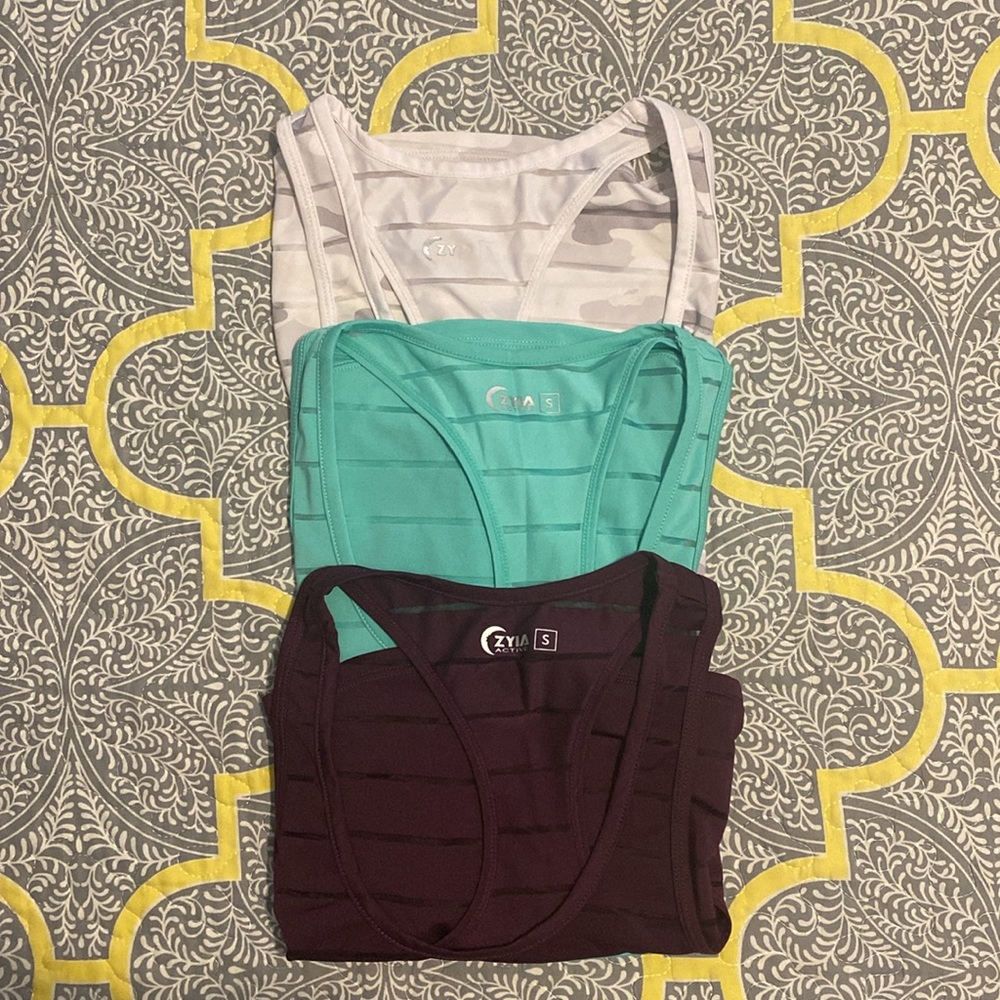 Zyia Havana tanks bundle of 3!